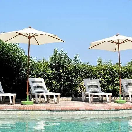 Skentos Aparthotel *