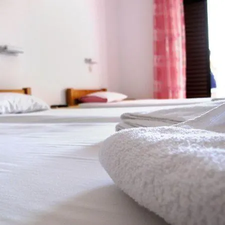 Skentos Apartmanhotel *