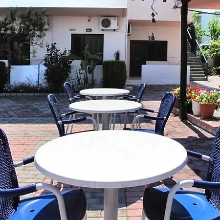 Skentos Apartmanhotel Kriopijí